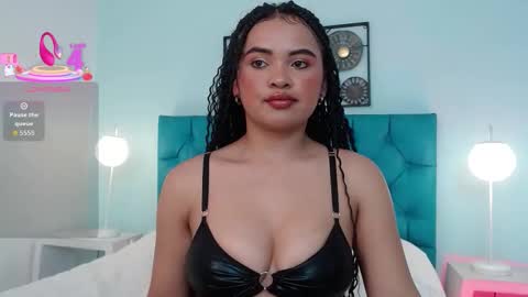 Catalina online show from March 3, 3:34 am