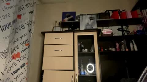 catherinepirs online show from March 31, 1:55 pm