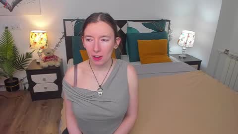 Snapshot of catherinewalls chatting on March 6, 4:19 am Catrin online show from March 6, 4:19 am