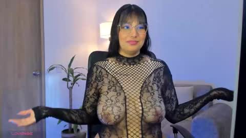 Snapshot of catleya_1 chatting on October 15, 12:19 pm Juliana online show from October 15, 12:19 pm