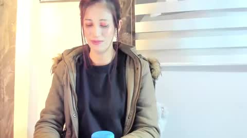 CATT EVANS online show from January 13, 1:34 am