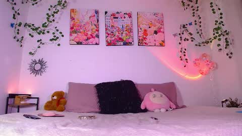 Snapshot of cattaleya002 chatting on September 15, 10:39 pm CATALEYA online show from September 15, 10:39 pm