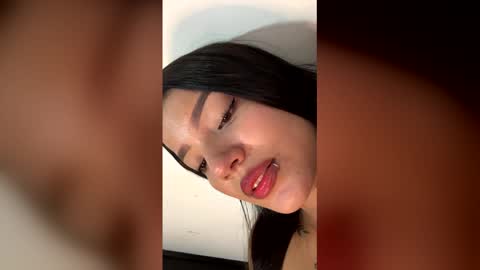 catty_dolldaddy_ online show from May 19, 9:11 pm
