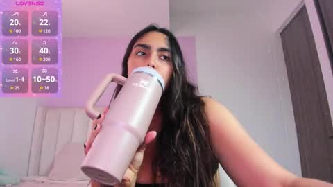 Cay online show from September 10, 1:44 pm