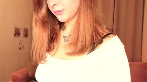 Lina  online show from September 27, 7:43 pm