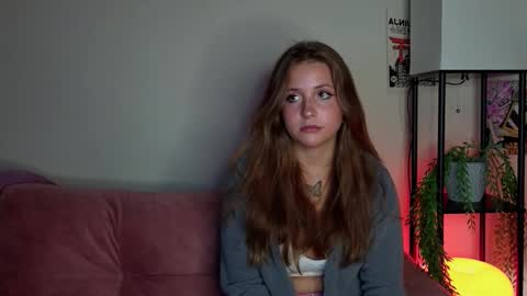 Lina  online show from September 17, 7:12 pm