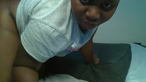 ceepretty25 online show from April 9, 4:48 am