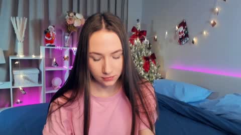 Snapshot of cel1ne_secret chatting on January 19, 7:15 pm Josie Manesi online show from January 19, 7:15 pm