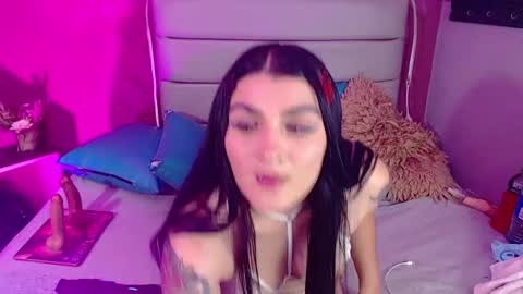 Snapshot of celesste_musk chatting on February 24, 11:52 pm celesste_musk online show from February 24, 11:52 pm