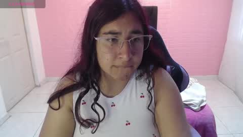 celeste817631 online show from May 26, 2:27 pm