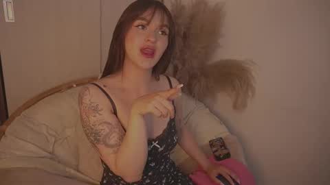 Snapshot of celeste_angel1 chatting on September 12, 8:38 pm Diane Independent model online show from September 12, 8:38 pm