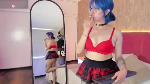 celeste_wood_ online show from September 26, 2:58 pm