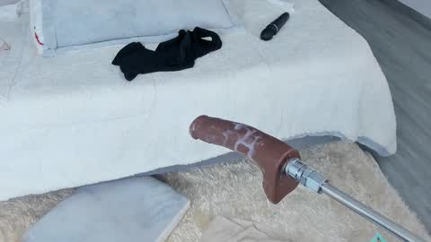 Celeste Bloom online show from February 9, 1:03 pm