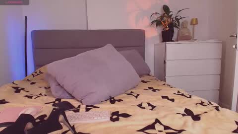 Celin online show from October 22, 5:18 pm