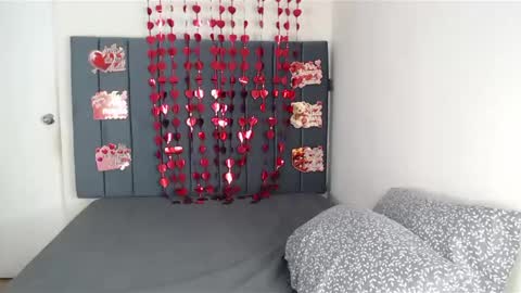 Snapshot of chanelsexyy chatting on February 14, 6:51 pm Viviana 3 online show from February 14, 6:51 pm