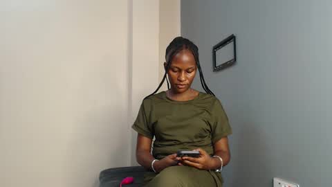 Chantel online show from November 10, 6:30 am