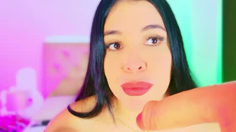 Charloott Evans online show from April 18, 2:03 am