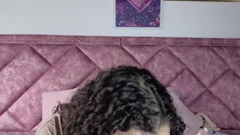 Snapshot of charlote__miller chatting on September 12, 12:01 pm You honey online show from September 12, 12:01 pm