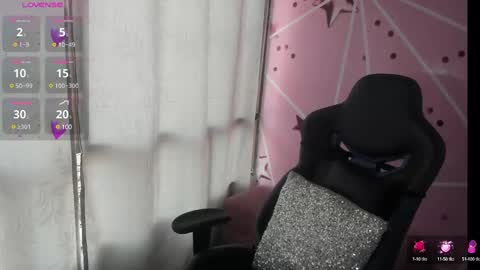 charlott_daphne online show from January 6, 4:23 pm