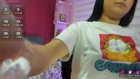 charlott_daphne online show from December 7, 5:09 pm