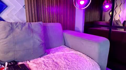 ambar online show from December 15, 11:26 am