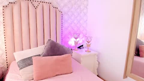   Charlotte  online show from January 13, 7:53 pm