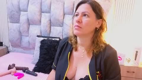 charlotte online show from November 6, 11:49 am