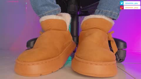 charlotte  grey online show from September 30, 8:35 pm