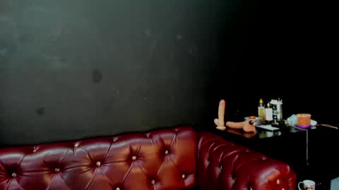 Snapshot of charlotte_brown_1 chatting on January 6, 12:35 pm CHARLOTTE BROWN online show from January 6, 12:35 pm
