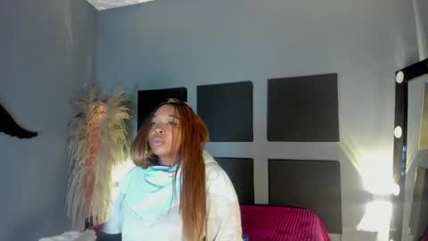 Snapshot of charlotte_brown_1 chatting on December 26, 11:32 am CHARLOTTE BROWN online show from December 26, 11:32 am