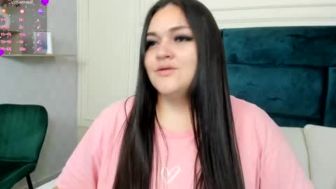 Snapshot of charlotte_mayers chatting on March 5, 11:17 am Charlotte Mayers online show from March 5, 11:17 am