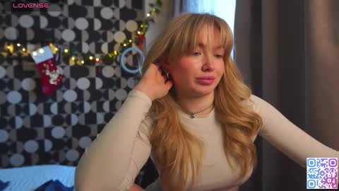 my fansly Charming daisy              My Wishlist  for new toys     online show from December 14, 10:10 am