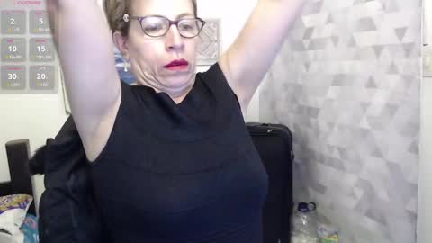 Snapshot of chayla_ruiz chatting on September 8, 8:30 pm CHAYLA VICTORIA RUIZ online show from September 8, 8:30 pm