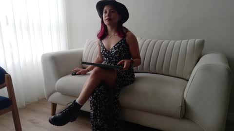 Regina Phalange online show from October 22, 8:47 pm