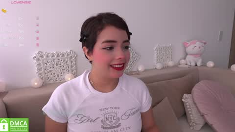 Snapshot of cheerrysweett chatting on January 25, 1:03 pm Baby Cherry online show from January 25, 1:03 pm