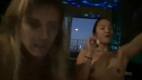 Snapshot of chellybear101 chatting on December 3, 1:17 am chellybear101 online show from December 3, 1:17 am