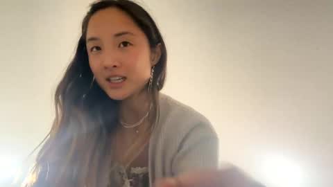 Snapshot of chellybear101 chatting on February 2, 1:34 am chellybear101 online show from February 2, 1:34 am