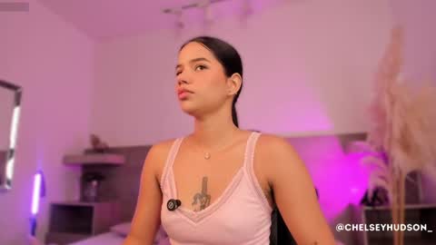 Snapshot of chelsey_hudson chatting on September 22, 11:41 am chelsey_hudson online show from September 22, 11:41 am