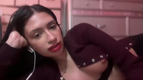 cherliecarmen online show from February 7, 4:24 pm