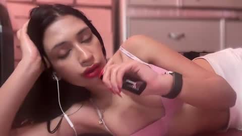 cherliecarmen online show from February 16, 7:16 pm