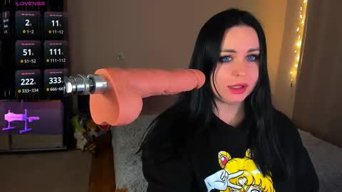 Emily online show from January 10, 7:40 pm