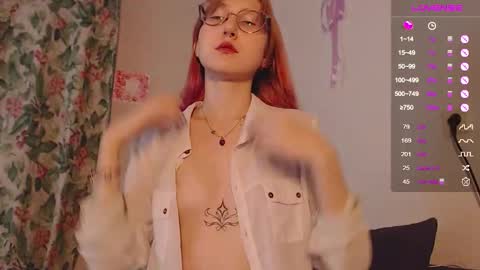 Snapshot of cherry_hazzze chatting on September 13, 3:53 pm Cheryl online show from September 13, 3:53 pm