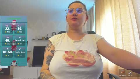 Snapshot of cherry_pie_69 chatting on December 29, 8:44 am mayra online show from December 29, 8:44 am