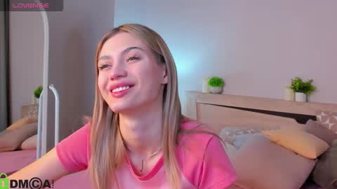 cherry_pr1ce online show from December 22, 12:14 am