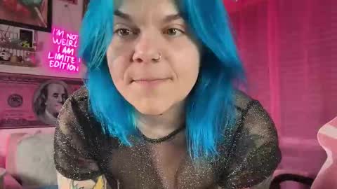 CherryBombBomb online show from November 14, 4:45 am