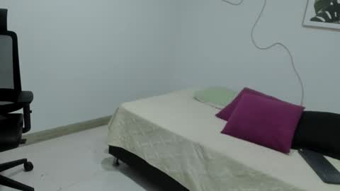 C H E R R Y online show from November 11, 11:40 am