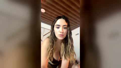 Nathalie online show from December 17, 2:38 am