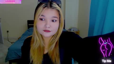 Cherylblosso online show from October 14, 10:07 am