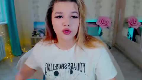 Cherylblosso online show from December 10, 11:11 am