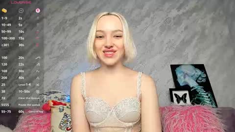 Cheryl online show from December 14, 10:48 pm